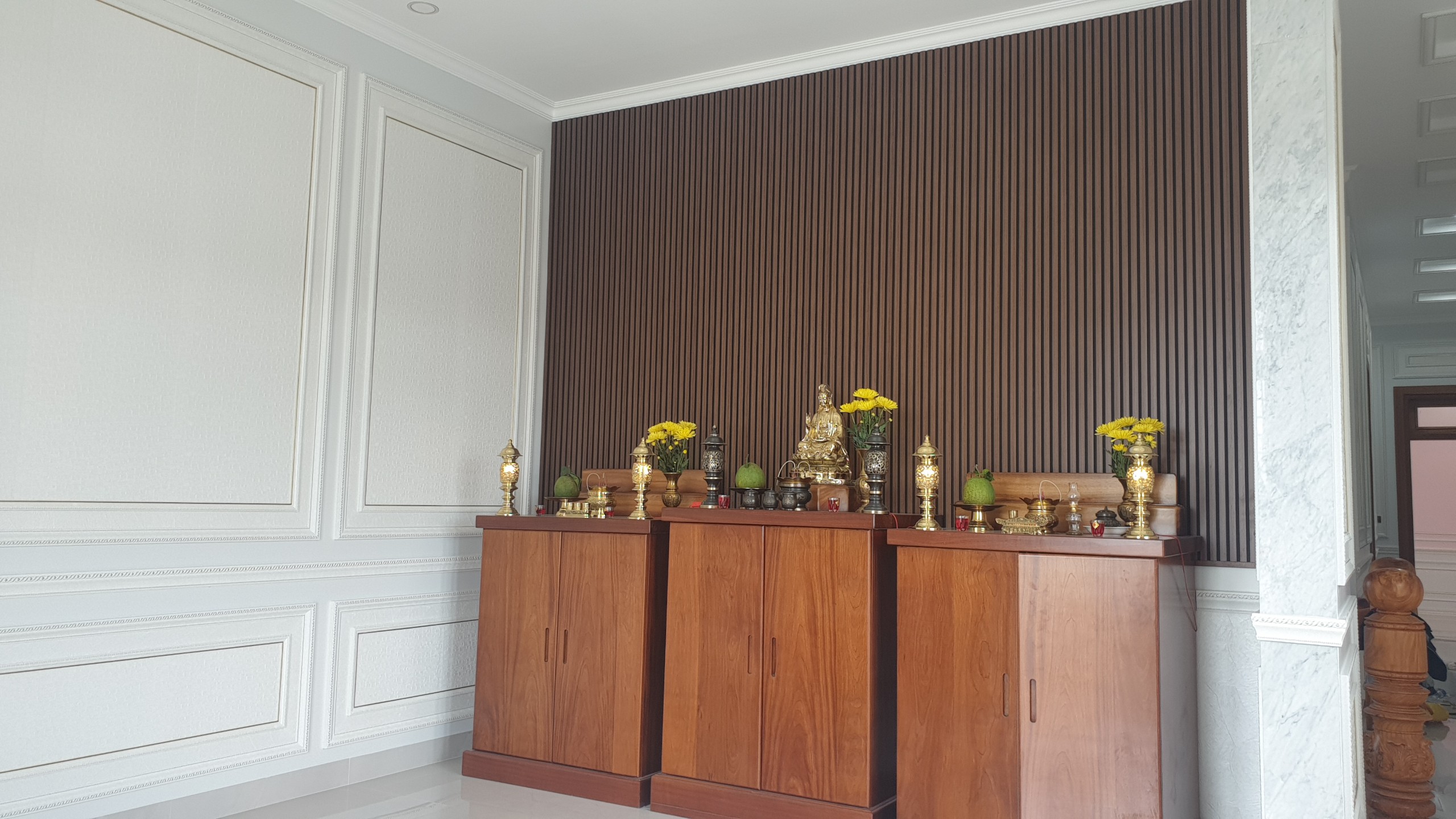 Tấm nhụa ốp tường trần cao cấp tại Bình Dương