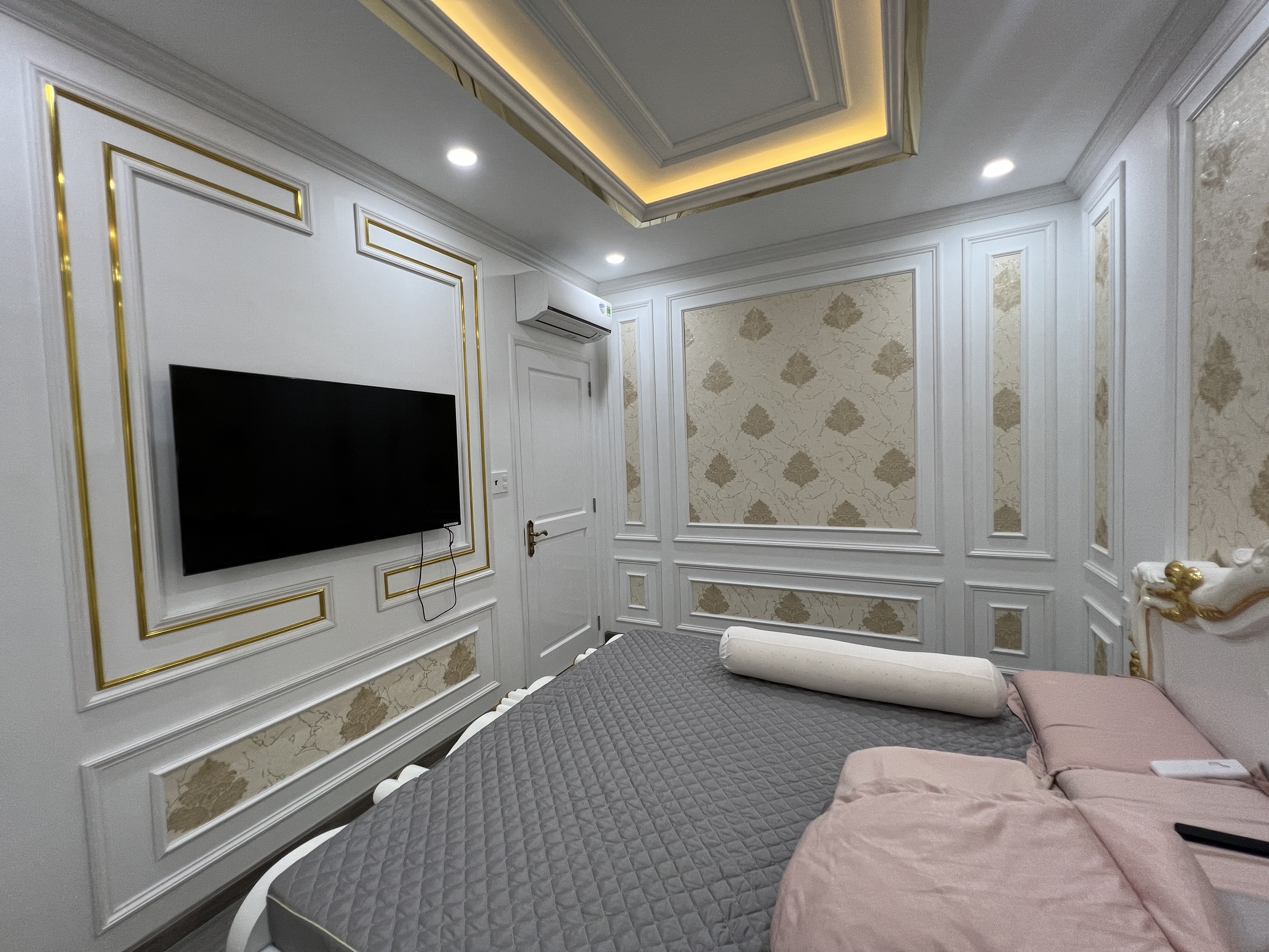 Thi công phào chỉ PS tại Bình Dương