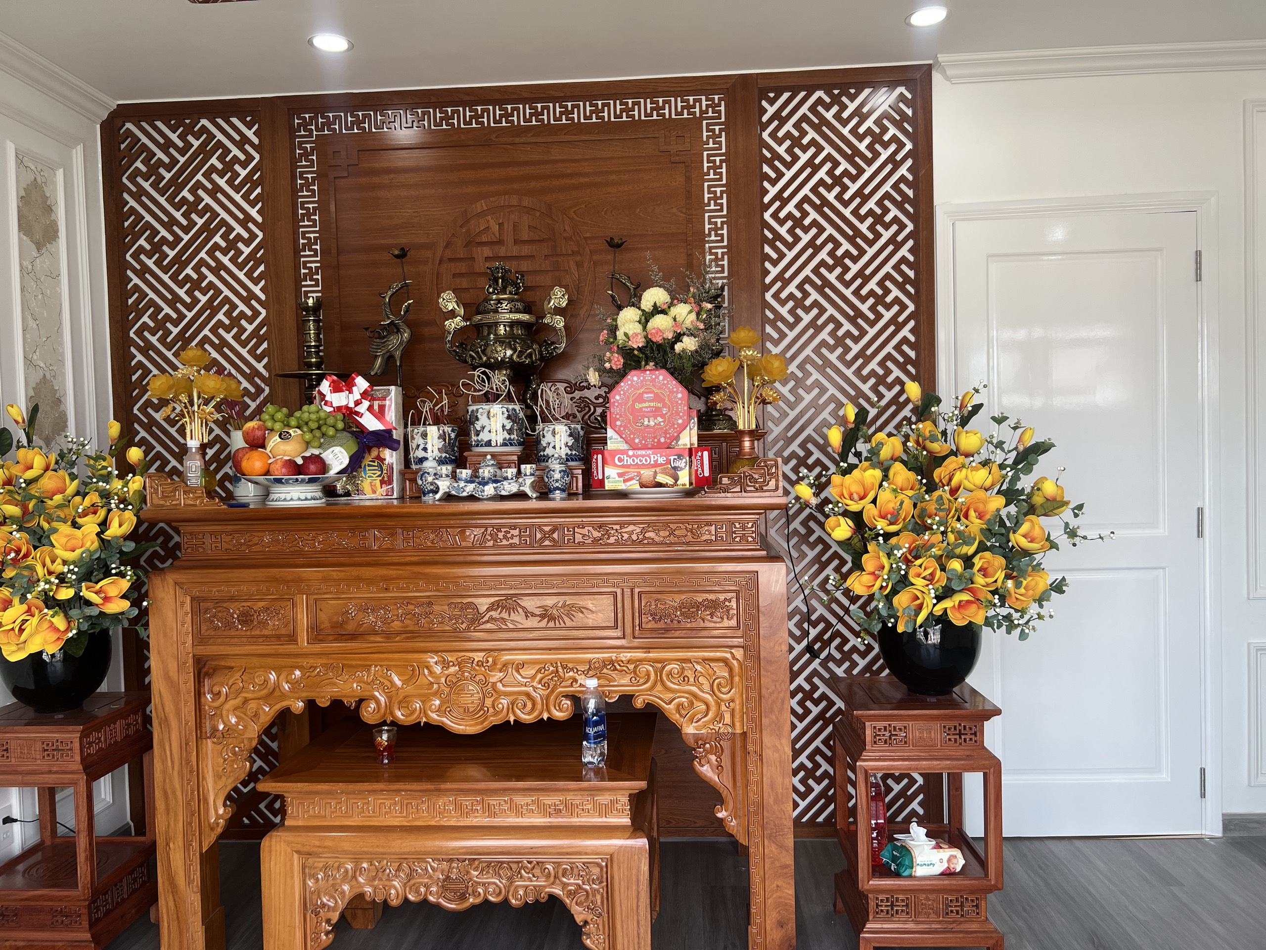 Thi công phào chỉ PS tại Bình Dương