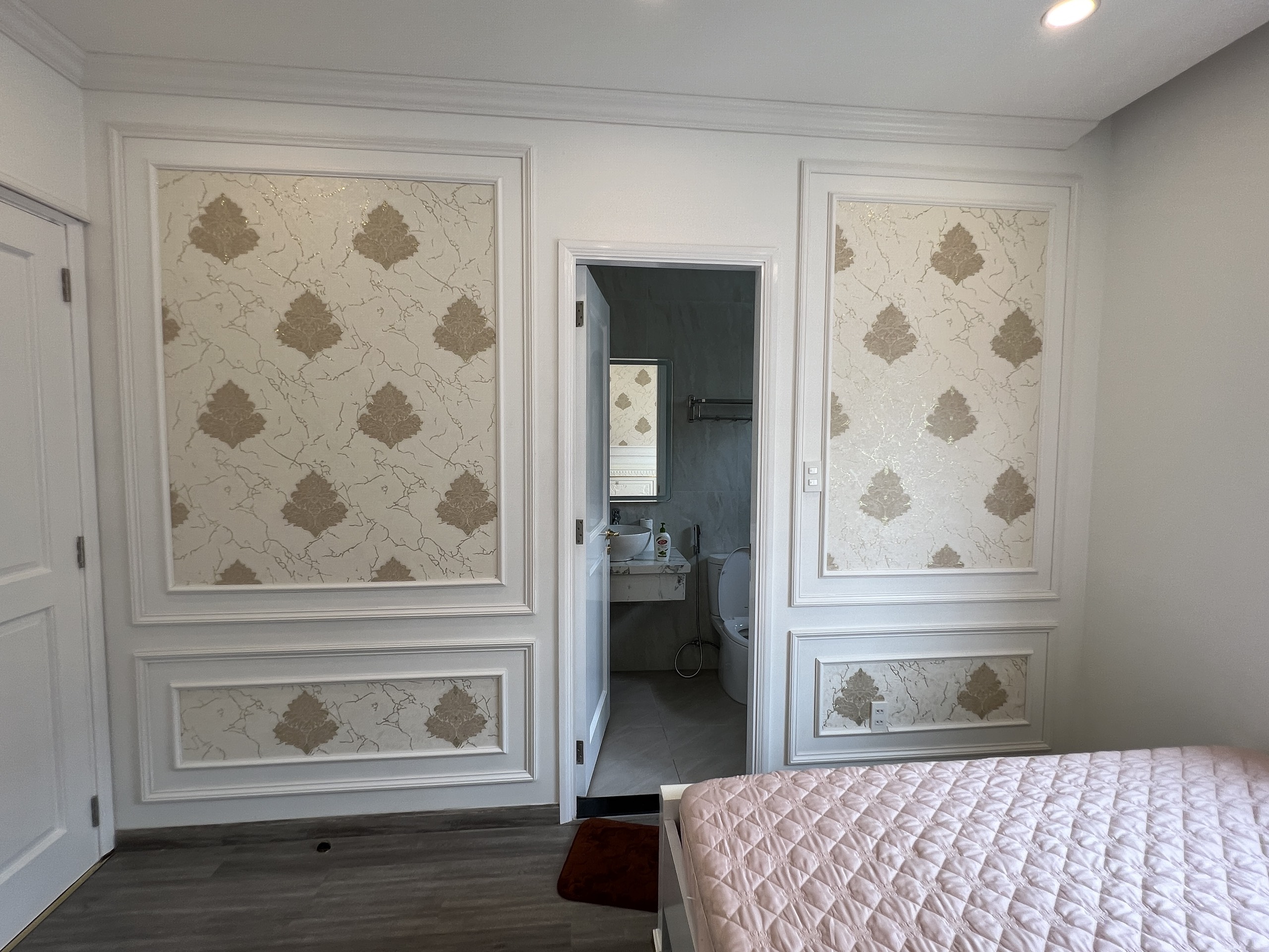 Thi công phào chỉ PS tại Bình Dương