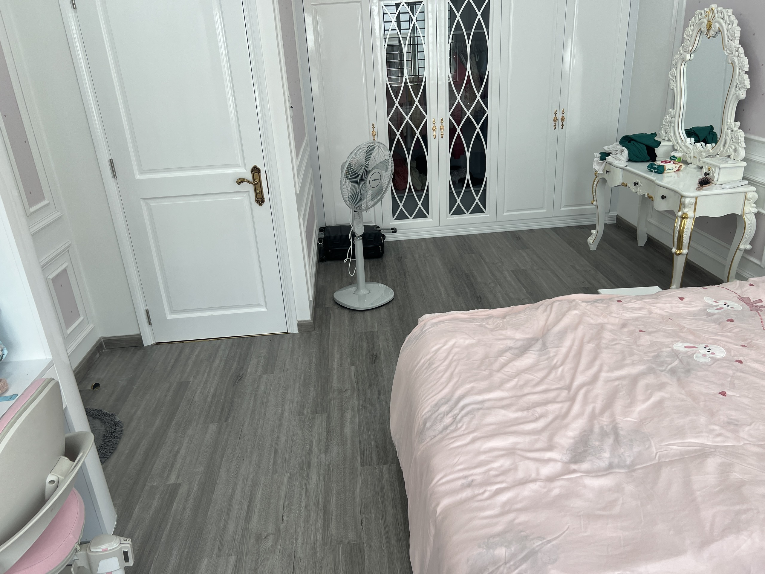 Thi công phào chỉ PS tại Bình Dương