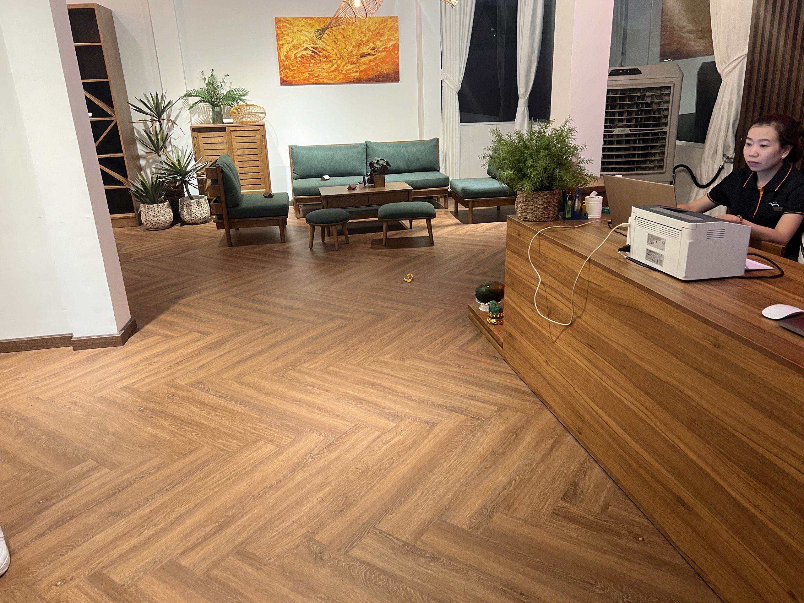 Sàn nhựa giả gỗ Bình Dương